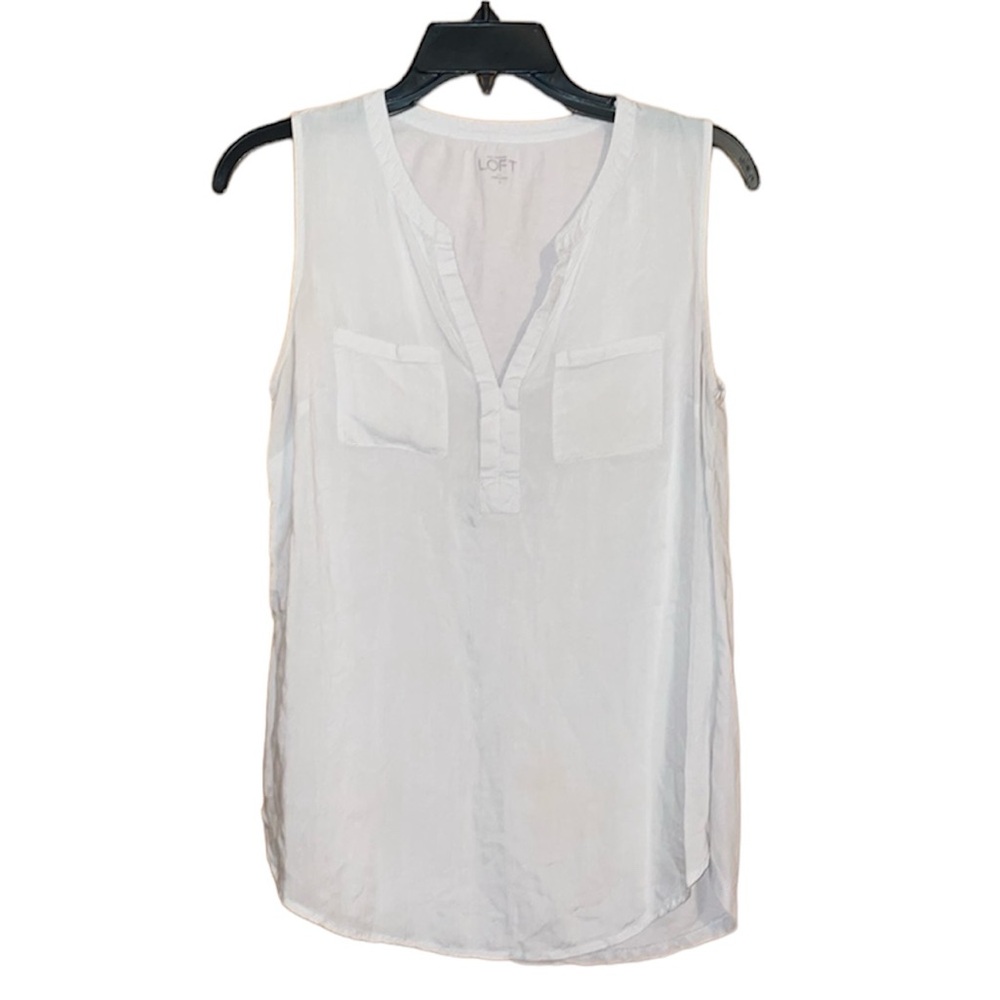 •LOFT•LIGHT GRAY SLIT V NECK DOUBLE FRONT POCKET LIGHTWEIGHT BLOUSE SIZE SMALL
